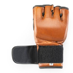 <strong>Nasze rękawice MMA w stylu Retro, wykonane ze skóry naturalnej, to połączenie klasyki z nowoczesnością, zapewniające nie tylko ochronę, ale i wyjątkowy komfort podczas każdego treningu.</strong> Rękawice MMA ze skóry naturalnej Retro Tan Evolution RM-130 - Evolution