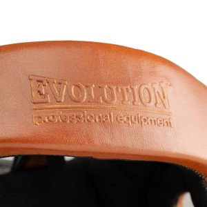 <span style="font-size: 14pt;"><span style="color: #000000;"><span style="font-family: Calibri, sans-serif;">Kask</span></span><span style="color: #000000;"><span style="font-family: Calibri, sans-serif;"> bokserski z najwyższej jakości skóry naturalnej, ten kask nie tylko gwarantuje niezrównaną ochronę, ale również odzwierciedla tradycyjny styl sztuk walki.</span></span></span> Kask bokserski ze skóry naturalnej Retro Tan Evolution L OG-140 - Evolution