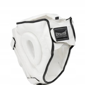 Kask treningowy z maską marki Evolution. Idealnie sprawdzi się podczas treningu boksu. Zaprojektowany w taki sposób by chronić: kości szczęki, kości policzkowe czy też nos. Plastikowa krata mocowana jest do kasku za pomocą rzepów. Kask bokserski MMA z maską biały Evolution - Evolution